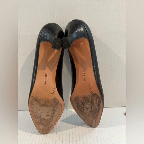 Salvatore Ferragamo Women’s Classic Gator Embossed Black Leather Heel Pumps 9AA - Picture 10 of 11